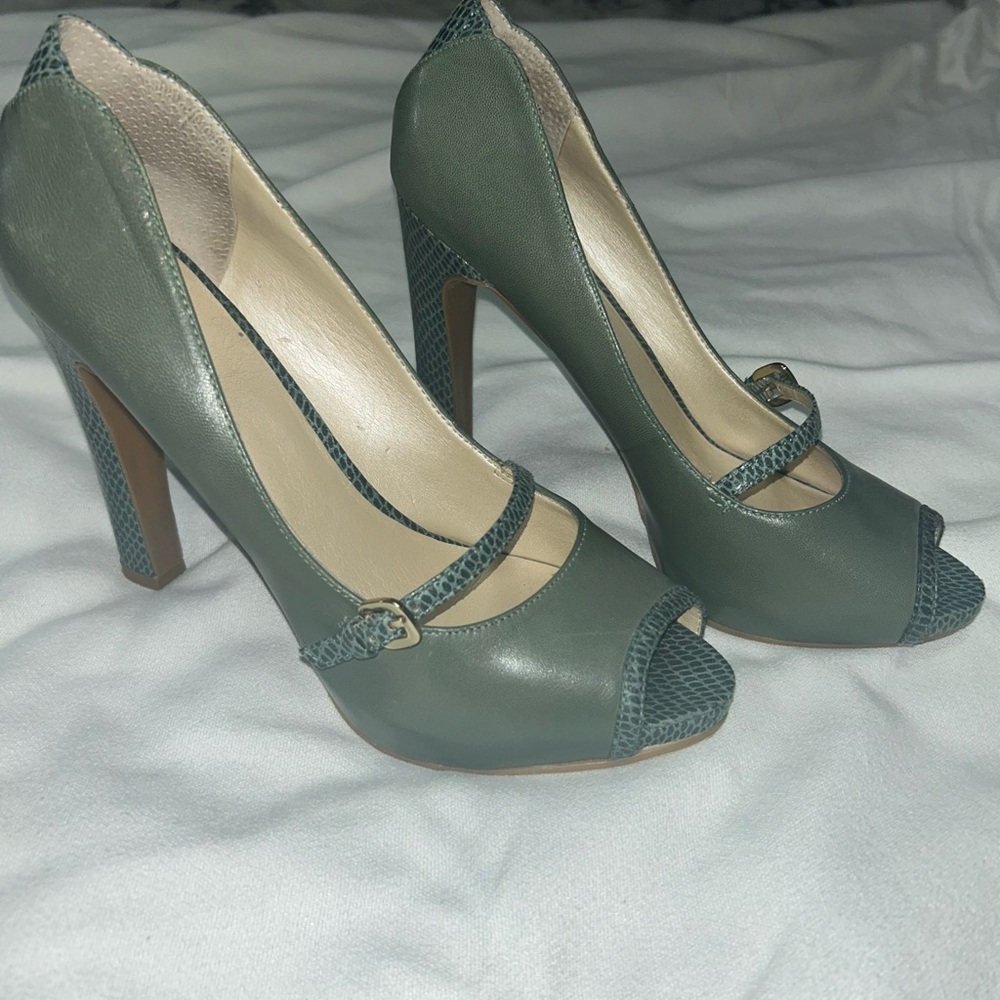 Nine West Elegant Green Women's Shoes Snakeskin Accents